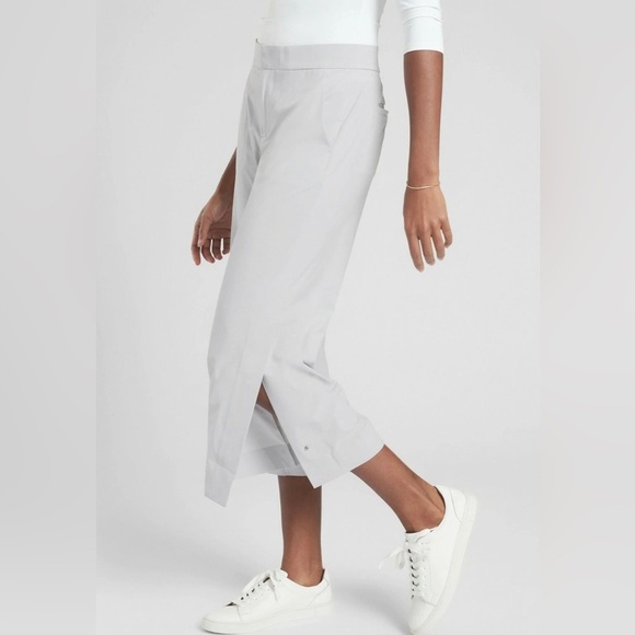 EUC ATHLETA TRIBECA CROP PANT, TERN GREY, size 2 - Picture 3 of 9
